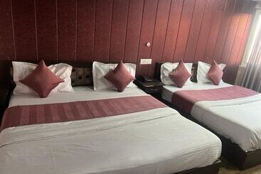 هتل Amar Guest House