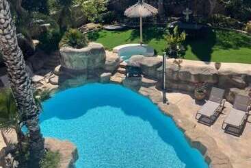 هتل The Red Farm Relais & Spa