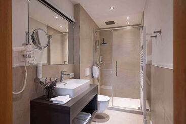 Lakeside Luxury Apartments