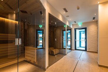 Lakeside Luxury Apartments