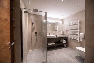 Lakeside Luxury Apartments