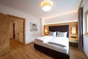 Lakeside Luxury Apartments