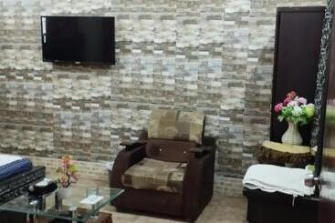 پانسیون Embassy Inn Guest House Hyderabad