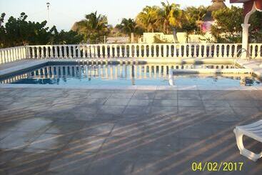 پانسیون Flamingo Guest House Celestún