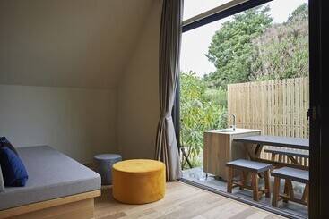 استراحتگاه Lazy Inn