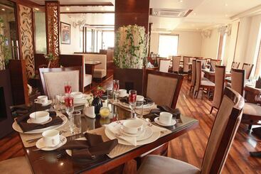 هتل Ajmer Inn