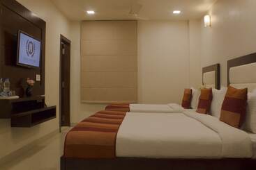 هتل Ajmer Inn