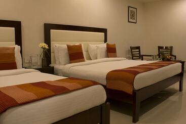 هتل Ajmer Inn