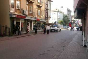 Cenova Otel