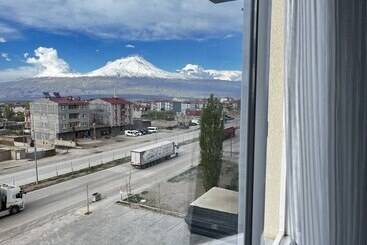 هتل Atlihan Plus
