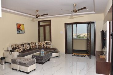 ホテル The Butterfly Luxury Serviced Apartments Ramachandra Vijayawada