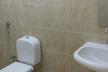 هتل Golden Seasons Furnished Apartments 1