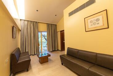 هتل Mint Koregaon Park