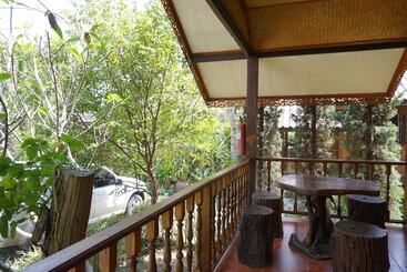هتل Phuruarounmai Resort