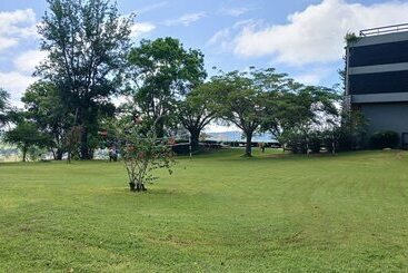 هتل Taita Hills Safari Resort & Spa