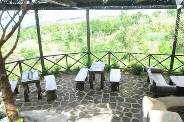 هتل Ten Cents To Heaven Leisure Camp