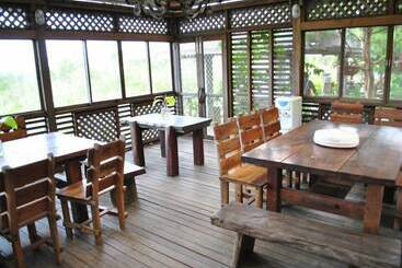 هتل Ten Cents To Heaven Leisure Camp