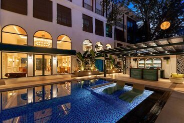 هتل The Astor Goa