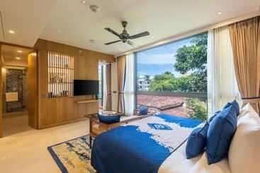 هتل The Astor Goa