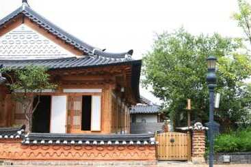 Jeonju Sarangnamoo Pension
