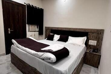 Fabhotel Dev Palace - Rishikesh