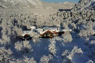 هتل Rocanegra Mountain Lodge
