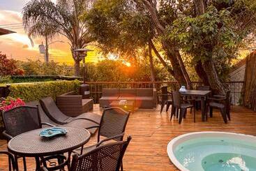 پانسیون Bambú Lodge San Jose Airport