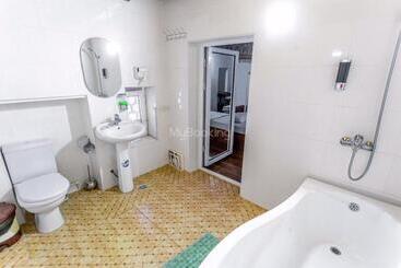 ریاض Ohun Caravan Sarai