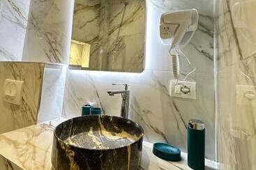 Troy Aparthotel Durres