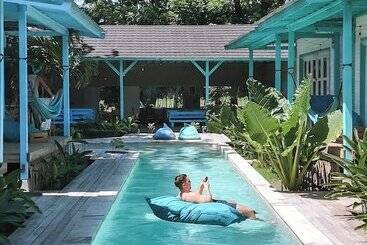 تختخواب و صبحانه Casa Kapuas