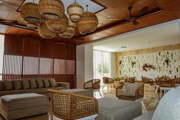 Eurobuilding Hotel & Suites Lecheria
