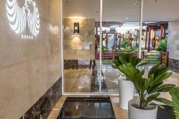 Eurobuilding Hotel & Suites Lecheria