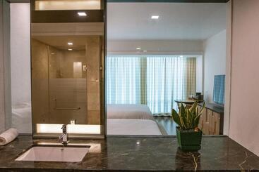 Eurobuilding Hotel & Suites Lecheria