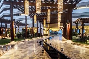 Eurobuilding Hotel & Suites Lecheria