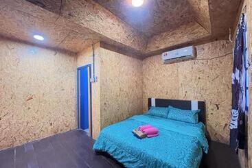 בית מלון כפרי Bee Chalet Perhentian Island