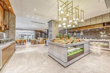 هتل Hampton By Hilton Dongguan Central Plaza