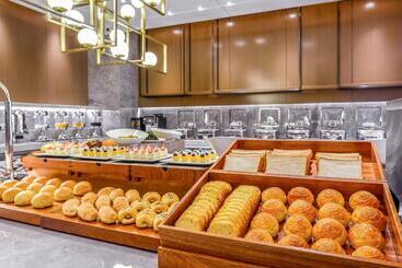 هتل Hampton By Hilton Dongguan Central Plaza