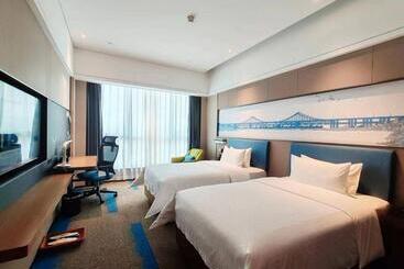 هتل Hampton By Hilton Dongguan Central Plaza