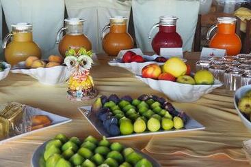 هتل Il Borghetto Beach Club Resort