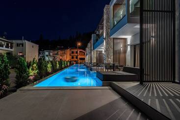 هتل Lango Luxury Living