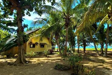 هتل Moheli Laka Lodge