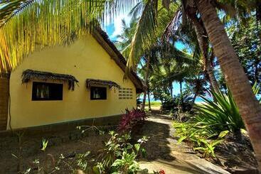 هتل Moheli Laka Lodge