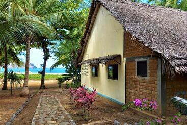 هتل Moheli Laka Lodge