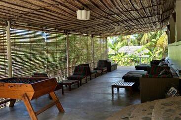 هتل Moheli Laka Lodge