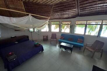 هتل Moheli Laka Lodge