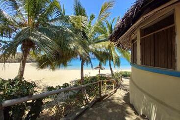 هتل Moheli Laka Lodge