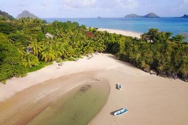 هتل Moheli Laka Lodge