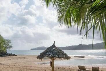 هتل Moheli Laka Lodge