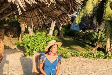 هتل Moheli Laka Lodge