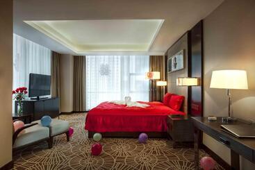فندق Ramada Plaza By Wyndham Xi An South